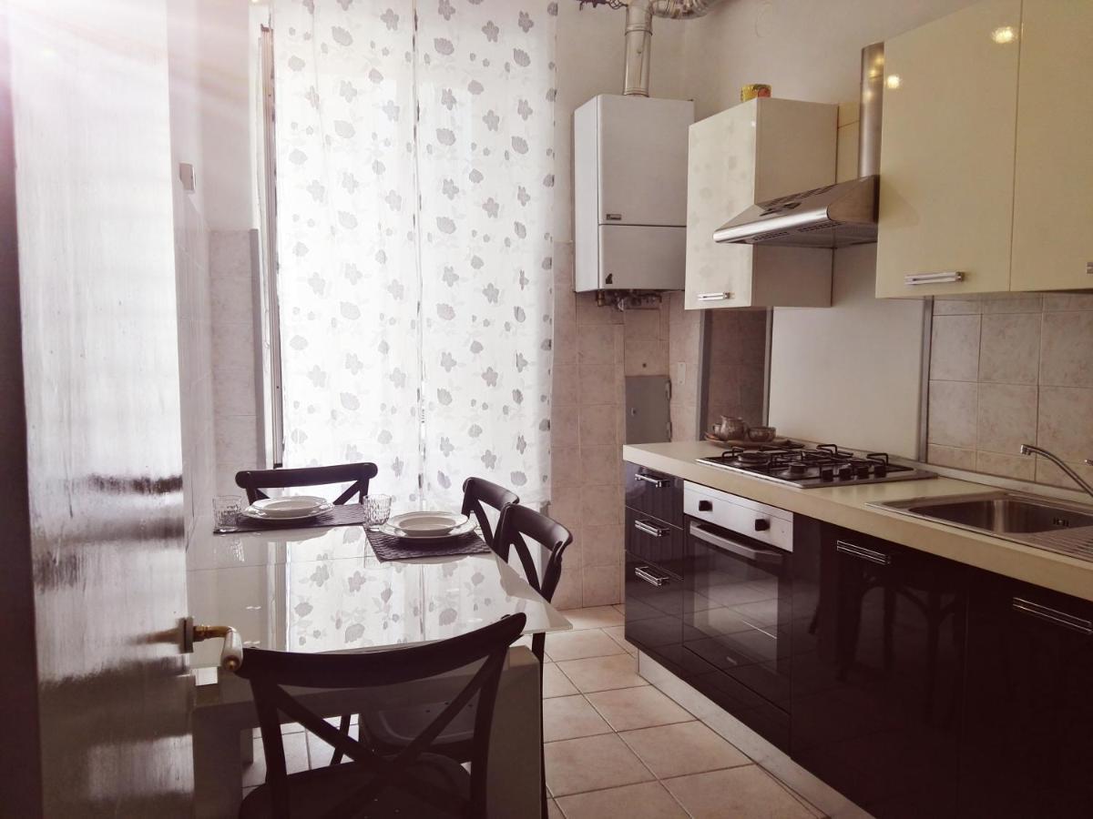 La Casa Sulla Piazzetta Apartment Albenga Exterior foto